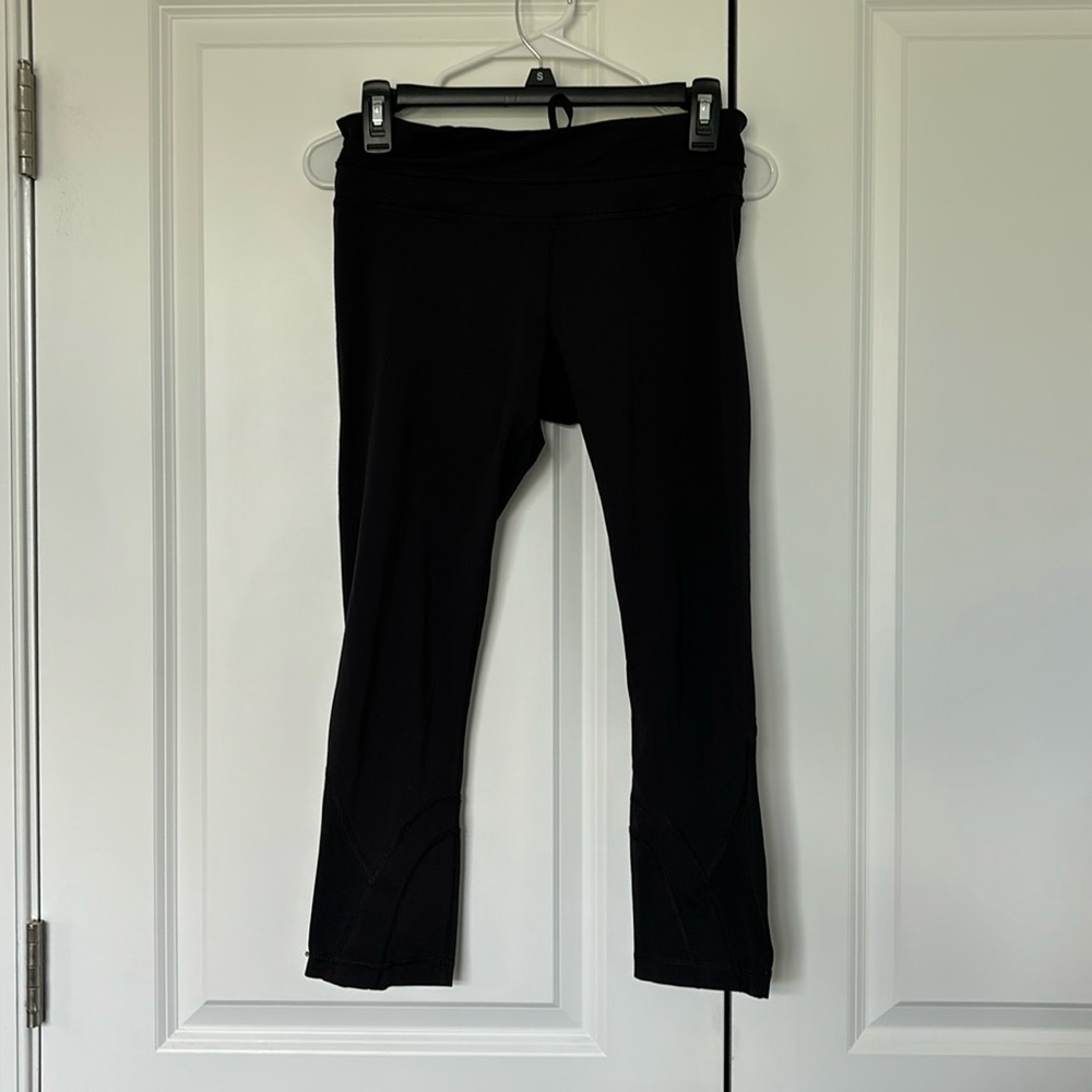 Lululemon leggings.  Size 6.
